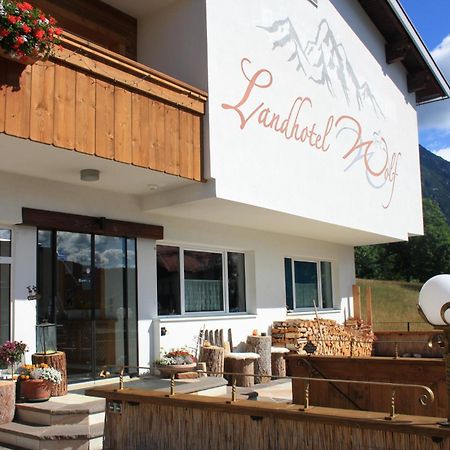 Landhotel Wolf ลอยทัช ภายนอก รูปภาพ